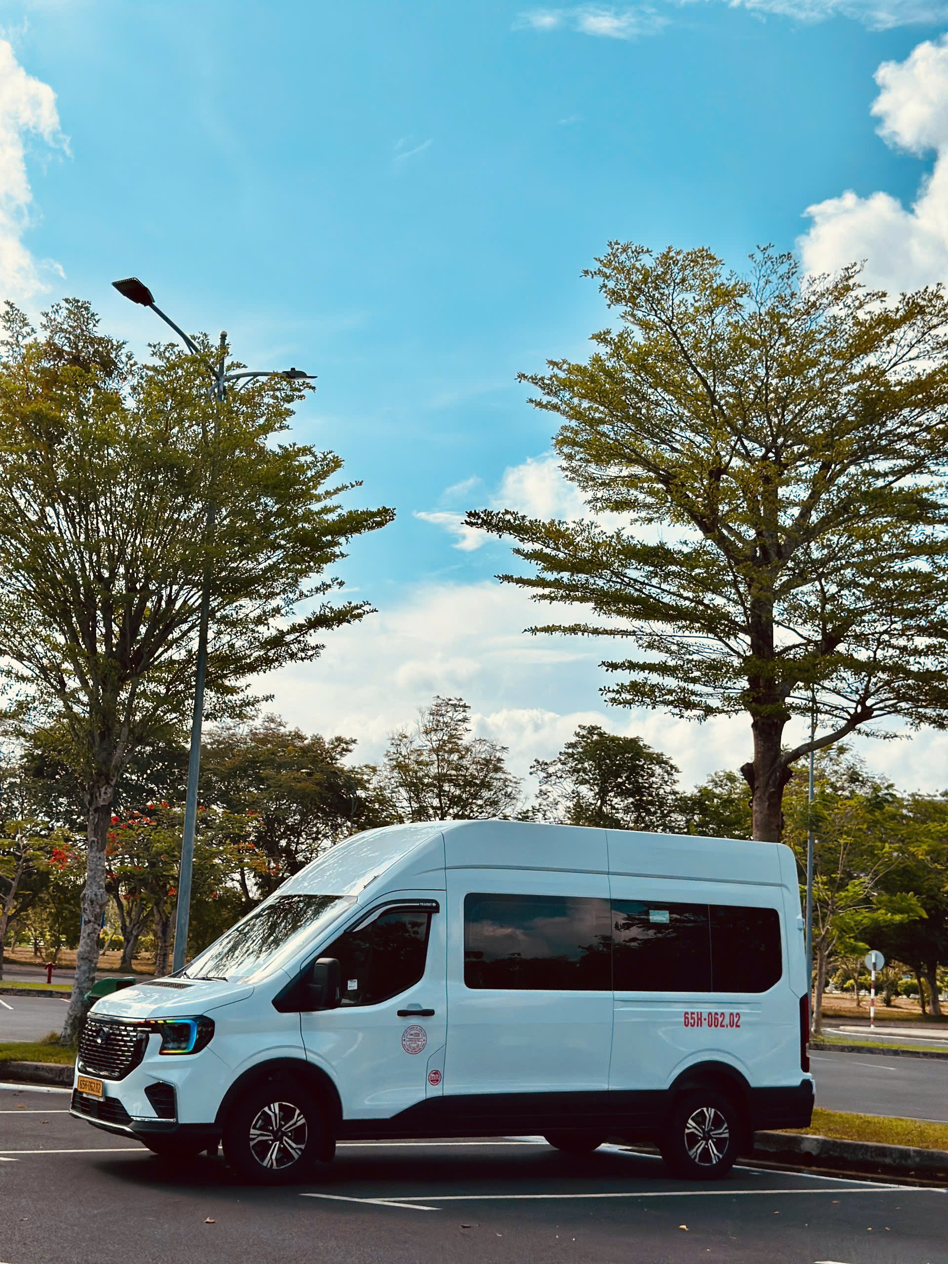 Tư vấn thuê xe 16 chỗ Cần Thơ theo lịch trình riêng
