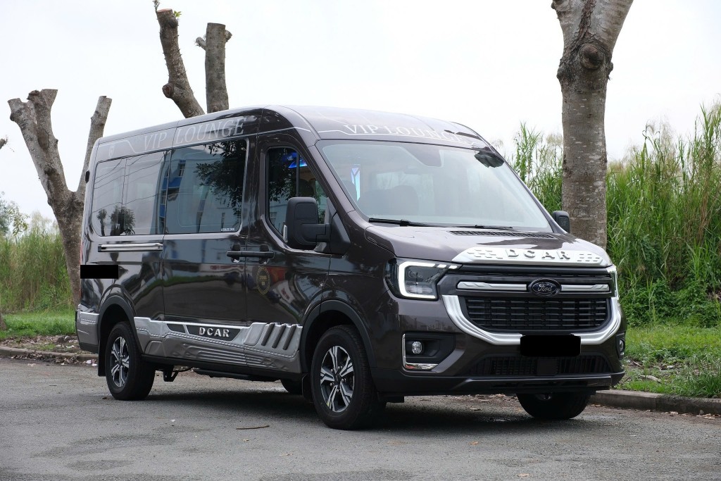 Xe Limousine 10 chỗ