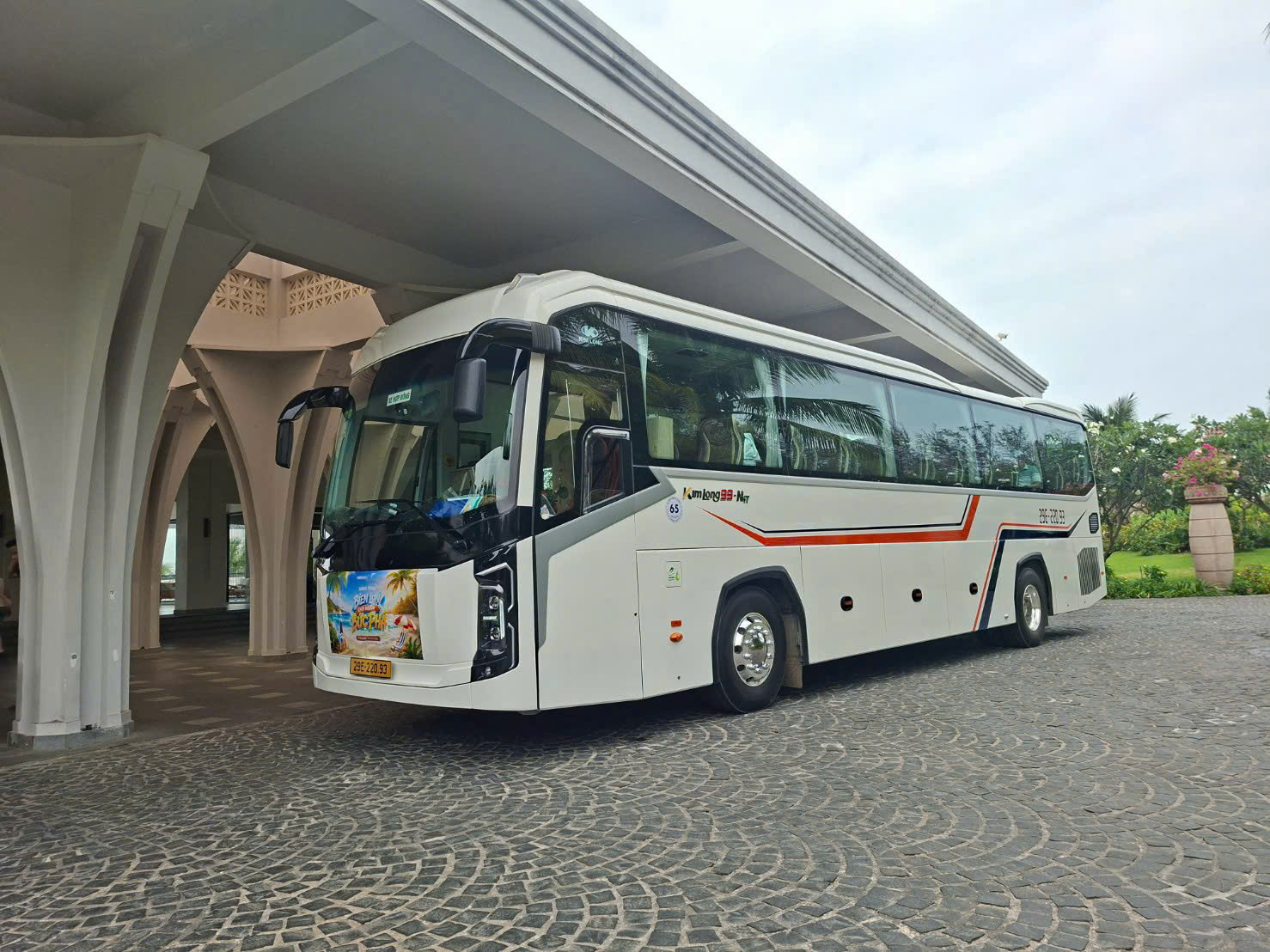 Xe 45 Chỗ KIM LONG thuexemientay.vn