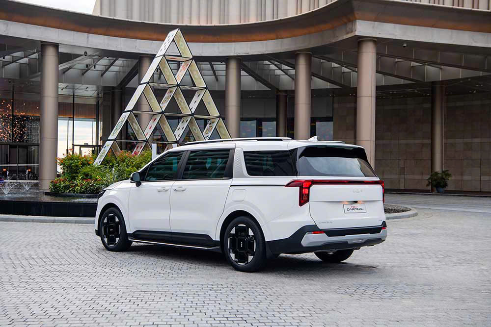 Xe 7 Chỗ KIA