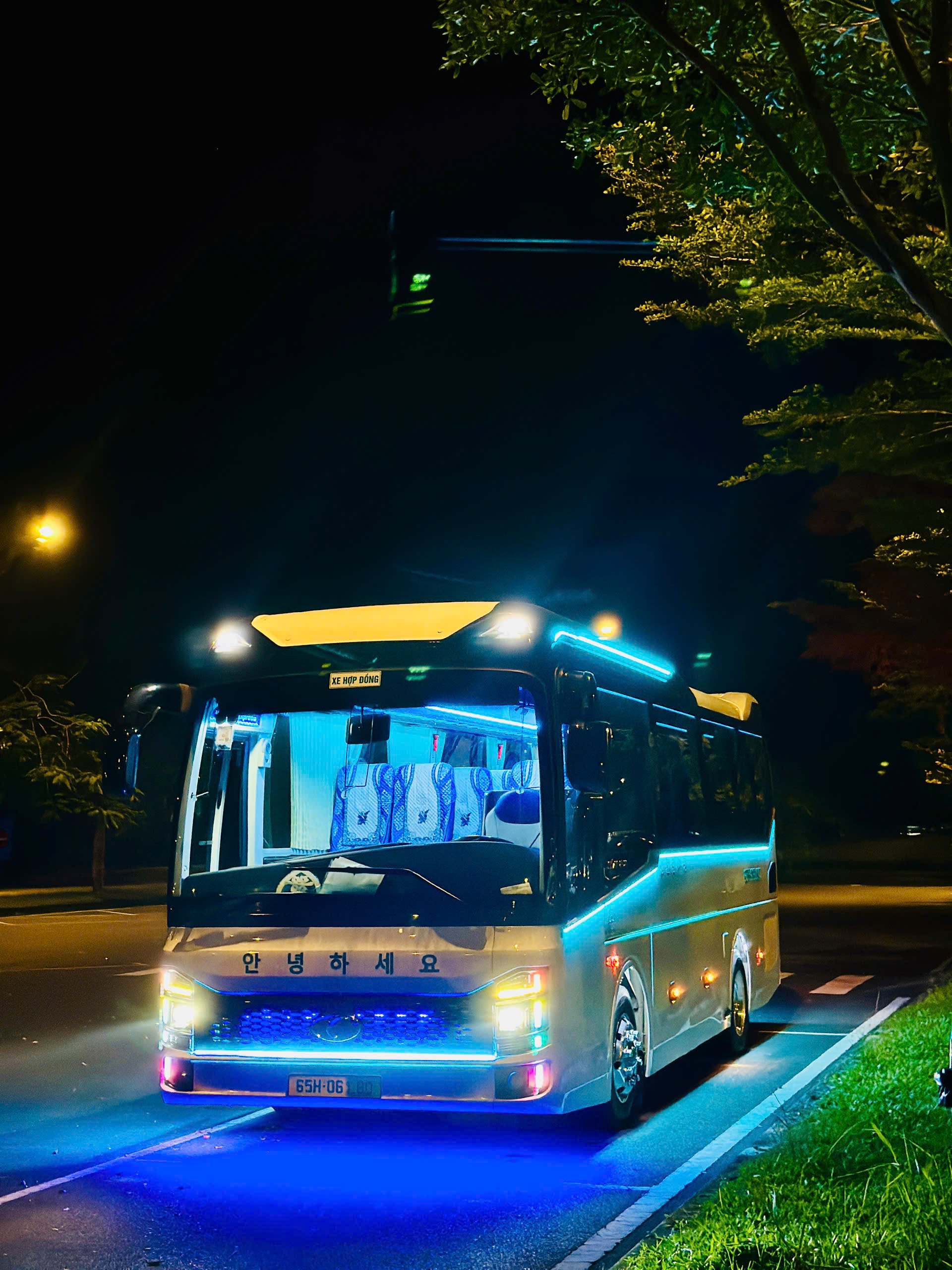 Dịch vụ thuê xe 29 chỗ tại Thuê Xe Miền Tây